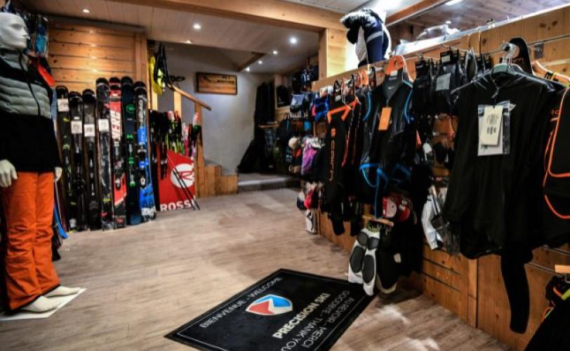 Meribel - Marine Centre-3